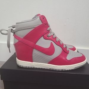 Nike Women's Dunk Sky High